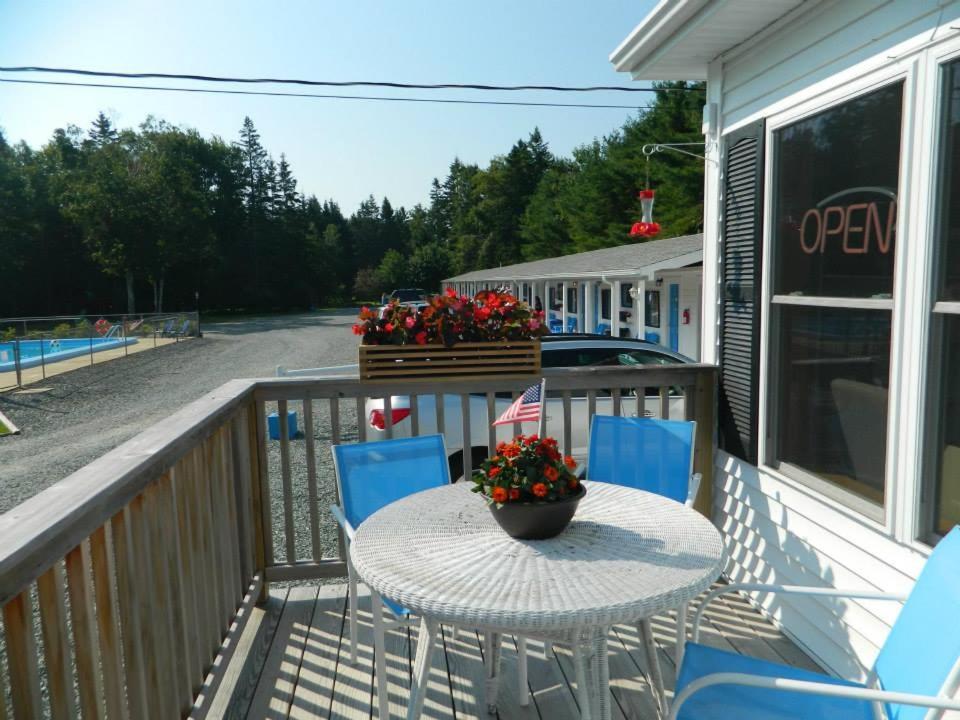 Belle Isle Motel Trenton Exterior foto