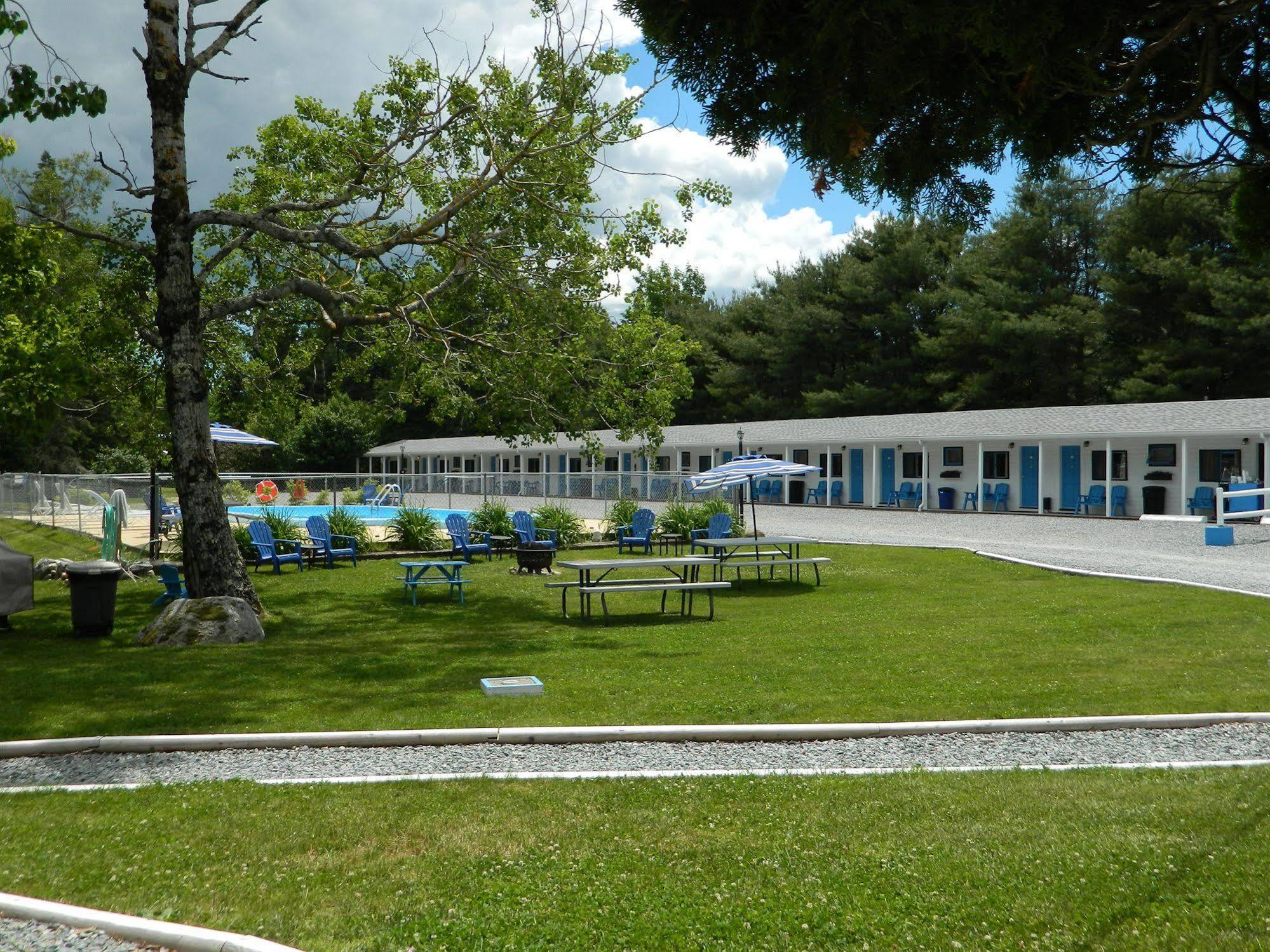 Belle Isle Motel Trenton Exterior foto